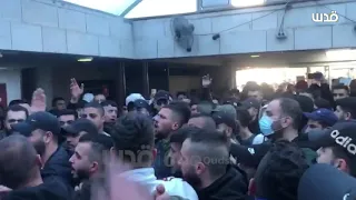 شبان يهتفون   إحنا رجال م  ح  مد ض   ي   ف  في نابلس بعد اغتيال الشبان الثلاثة دندنها