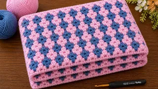 PERFECT! A very easy, new generation crochet baby blanket.