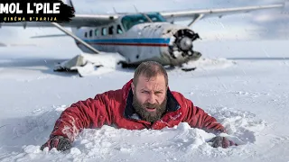 رجل تتحطم طائرته في القطب المتجمد الشمالي فيواجه البرد القارس والحيوانات المتوحشة للنجاة 𝐀𝐫𝐜𝐭𝐢𝐜 