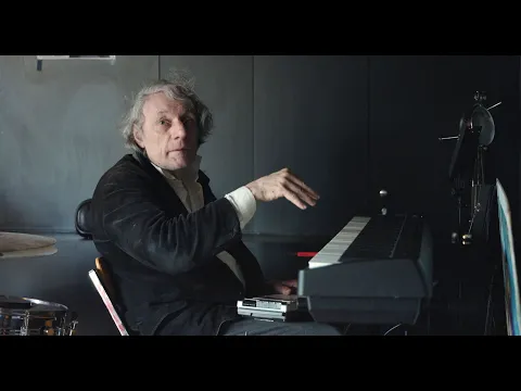 Official US Trailer [Subtitled]