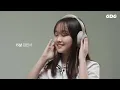 Kids listen to mp3 file but... LIVE Singing behind the kid