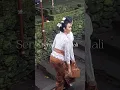 Download Lagu Terlihat Asri Welas Memakai Busana Adat Bali bersama Happy Salma disisi Pura Gunung Lebah Tjampuhan