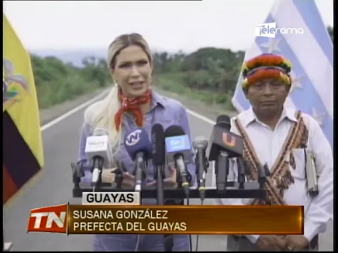 Prefecta inauguró una carretera de 5 km en Naranjal