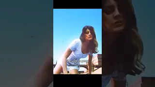 The Giantess goes to the Bathroom