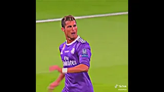 رونالدو على اعنية شحال عندك دراهم ماردك 