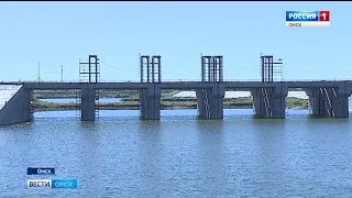 Сегодня избранный губернатор Омской области провёл пресс-конференцию