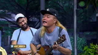 pengamen ini jago banget ciptain lagunya