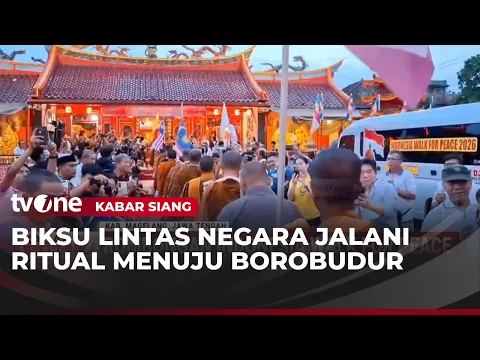 57 Biksu dari Empat Negara Tiba di Magelang