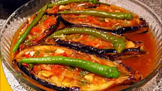 To view the written recipe, click here: http://cookingwithalia.com/index.php?option=com_zoo&task=ite. 