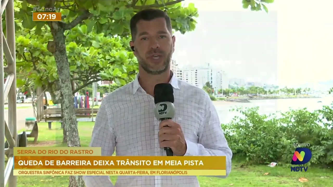 Queda de barreira deixa tráfego da Serra do Rio do Rastro em meia pista na noite da última 2ª feira