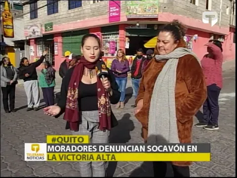 Moradores denuncian socavón en La Victoria Alta