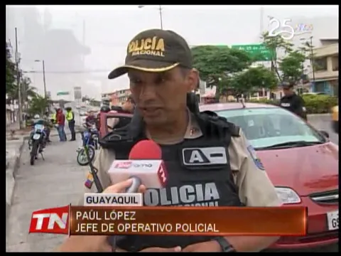 Policía ejecutó operativo de seguridad en un tramo de avenida 25 de Julio