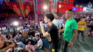 احنا ومفيش اللي احنا بالاثبات والدليل ابو سامية لما قال شعار الاخصام الفرح كله واقف على الكراسي 