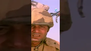 لحظة رفع علم مصر على خط بارليف المصريين عملوها ومفيش حد عرف يوقفهم الرصاصة لاتزال في جيبي Shorts 