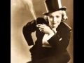 Download Lagu Top Hat, White Tie and Tails - Al Bowlly with The Freshmen, Ray Noble and His Orchestra