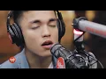 Alexander Diaz performs "Dulo" LIVE on Wish 107.5 Bus