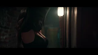 HOT EMILIA CLARKE Seductive SCENE 