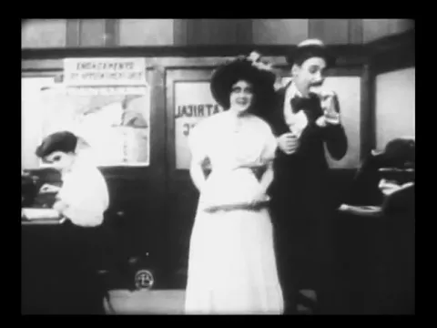 Her First Biscuits (1909)