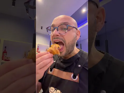 Faccio colazione con un bel cornetto al cioccolato