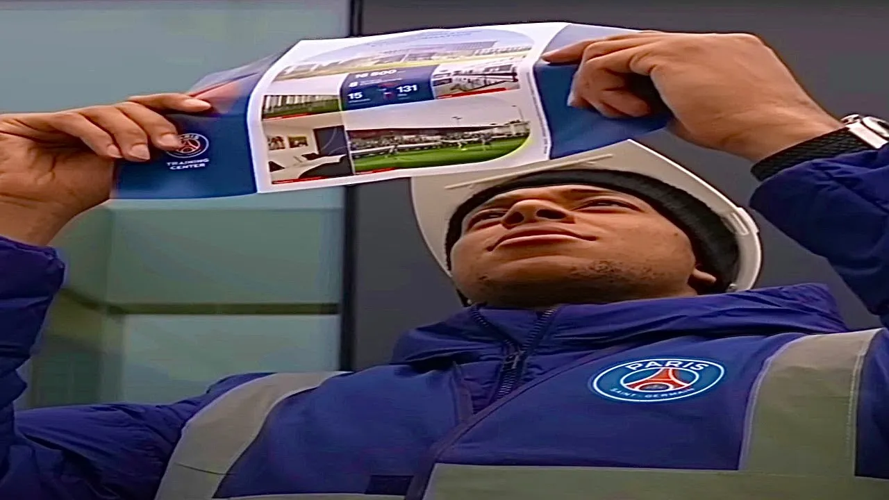 Mbappe Reading His Script For The 2022 WC Final💀