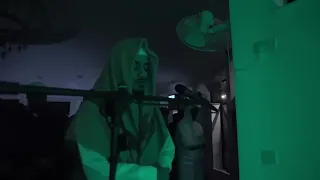 المقطع الأصلي المتداول كامل للقارئ إيبي إدريس بدون مؤثرات ما تيسر من سورة الفرقان وسورة مريم 