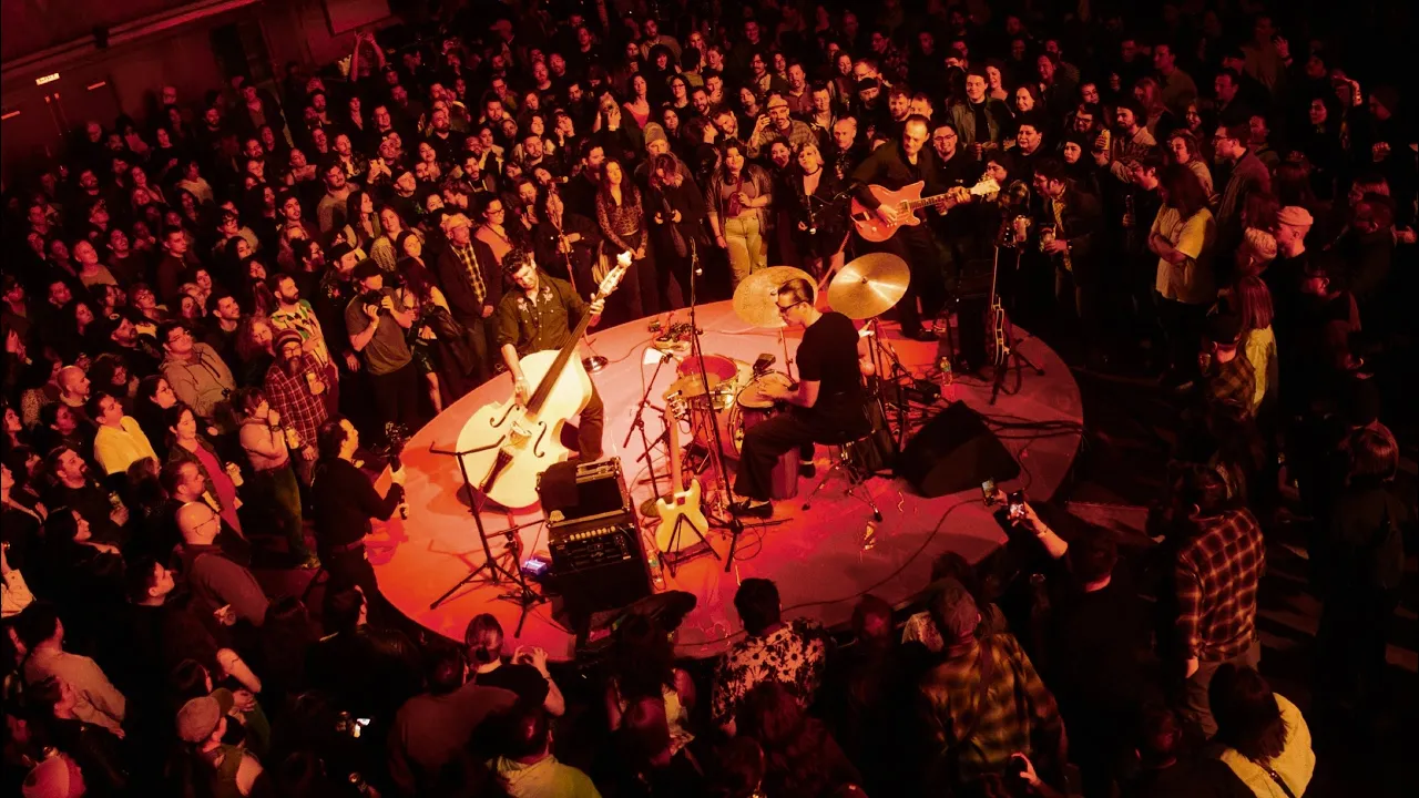 Cumbia Medley Live at Thalia Hall. El Paso Del Gigante, La Danza De Los Mirlos, Cumbia Sampuesana Cumbia Medley Live at Thalia Hall. El Paso Del Gigante, La Danza De Los Mirlos, Cumbia Sampuesana