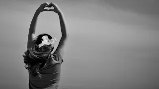 الماضي علي قلبك ماتحييه 