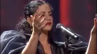 تونسية تبدع في حفل توزيع جوائز  نوبل للسلام دندنها