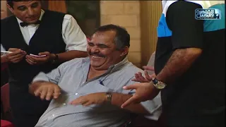 تشرحي فراخ بانيه ازاي😂 .. لما مامتك تسيبك مع أخوك الصغير وتخليك تأكله 😂