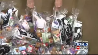 Backpack program feeds kids outside of school