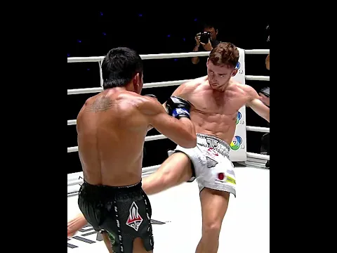 Left Him DAZED 😵 Freddie Haggerty goes head to head against Rungruanglek at The Inner Circle 30!