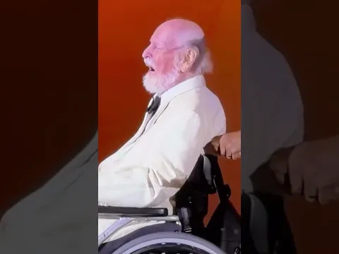 John Williams a fait une apparition surprise lors du concert « Maestro Of The Movies » ✨ Le maestro