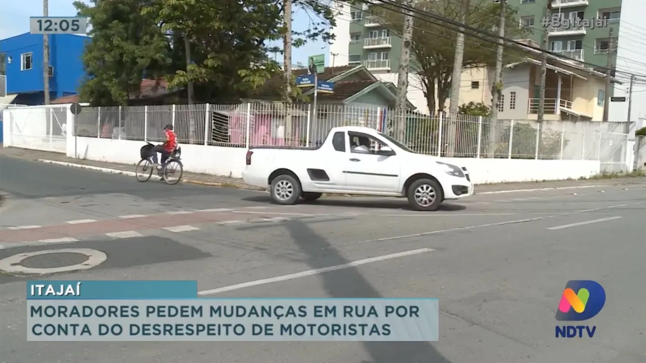 Moradores do centro de Itajaí pedem mudança em rua