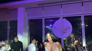 ليندا بتدلع علي مهرجان قلبك بحر مالح       دندنها
