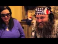 Willie Robertson Pranks Guests at Willie s Duck Diner