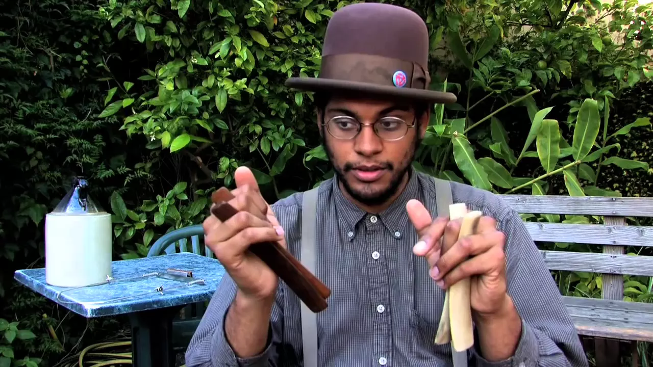 How to Play Bones with Dom Flemons