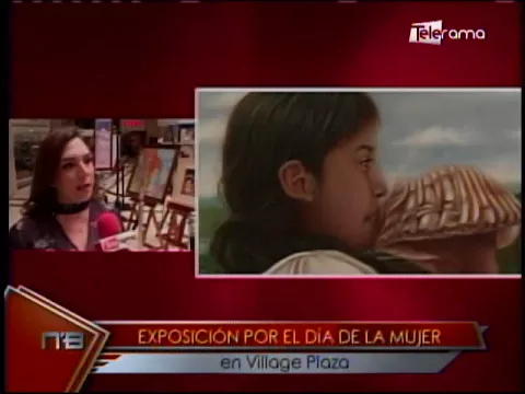 Exposición por el día de la mujer en Village Plaza