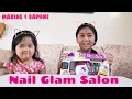 Maxine and Daphne s Playing Nail Glam Salon