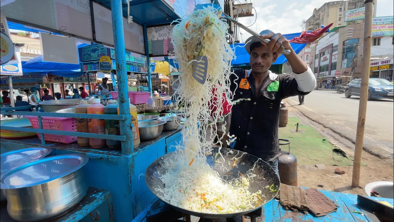 Young & Talented Munna Michael makes Egg Chow mein   Indian Street Food