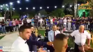 حدايه بين الاب والابن دندنها