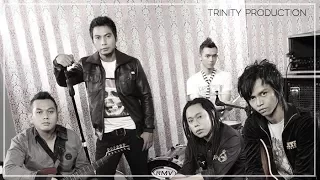 naff yang tak pernah bisa mencintaimu official music video
