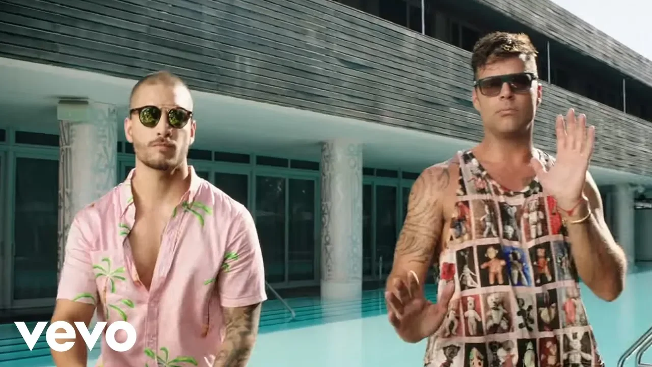 Ricky Martin - Vente Pa' Ca (Official Video) ft. Maluma