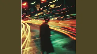 سهرانه طول الليل حيرانة في امري محتارة دمعي يسيل دندنها