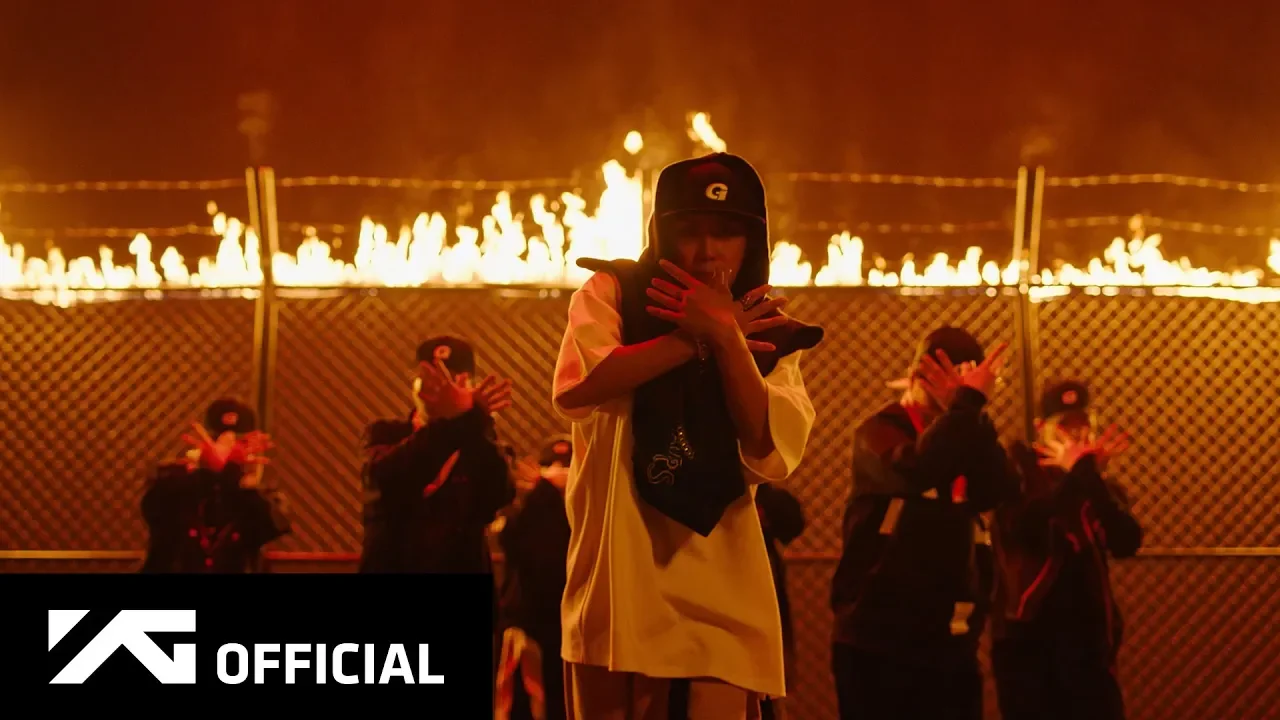 I’M ON FIRE (feat. Blue.D)の公式MVサムネイル