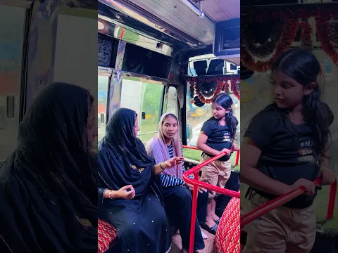 999 രൂപക്ക് കൈ നിറയെ ഡ്രസ്സ് കിട്ടുന്ന സ്ഥലമാണ് വേഗം പൊയ്ക്കോളും മക്കളെ മണ്ണാർക്കാട്😳#shorts #funny