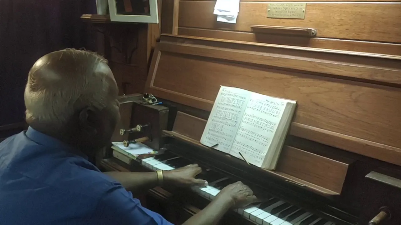 The First Noel the Angel Did Say (Carol) Pipe Organ The First Noel the Angel Did Say (Carol) Pipe Organ