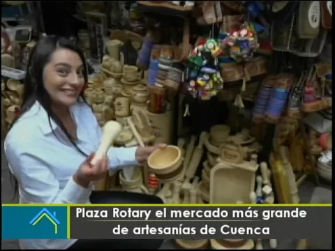 Plaza Rotary el mercado más grande de artesanías de Cuenca