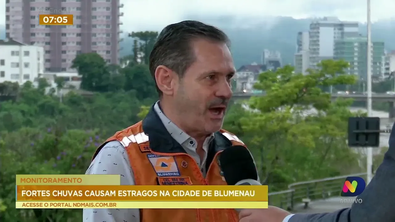 Fortes chuvas causam prejuízos em Blumenau