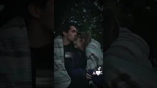 اني اعتذر عن الحياه الماكو بيها عيونك الحلوات 