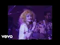 Cyndi Lauper - Girls Just Want to Have Fun Live in Paris